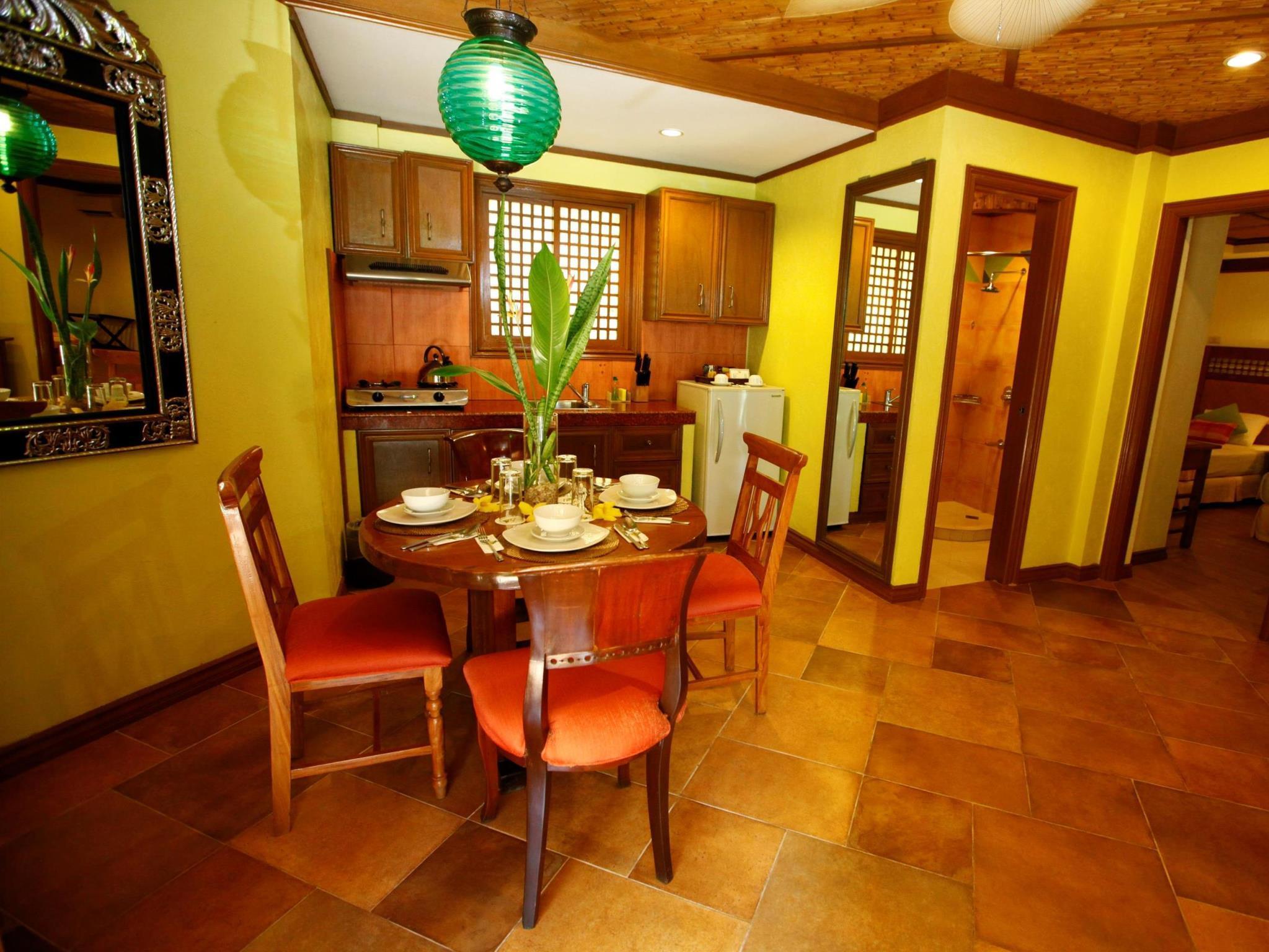 Boracay Tropics Resort