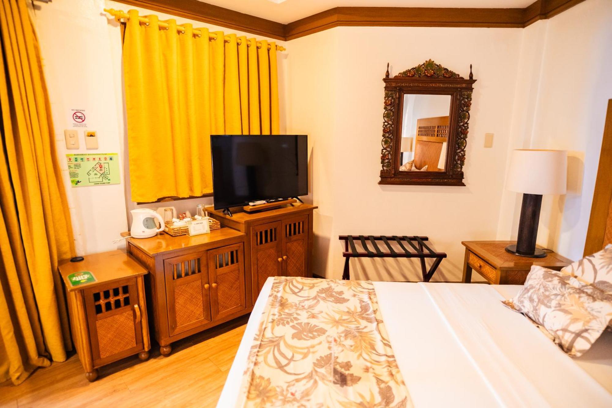 Boracay Tropics 4*