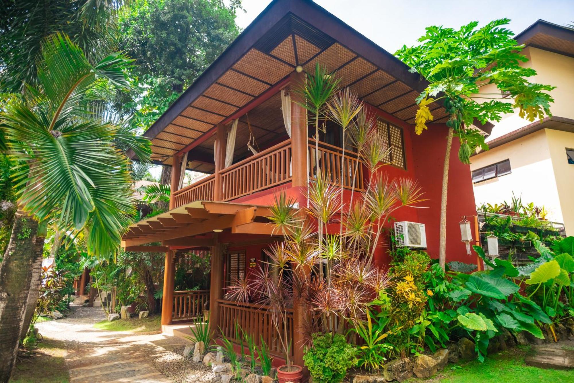 Boracay Tropics Manoc-Manoc